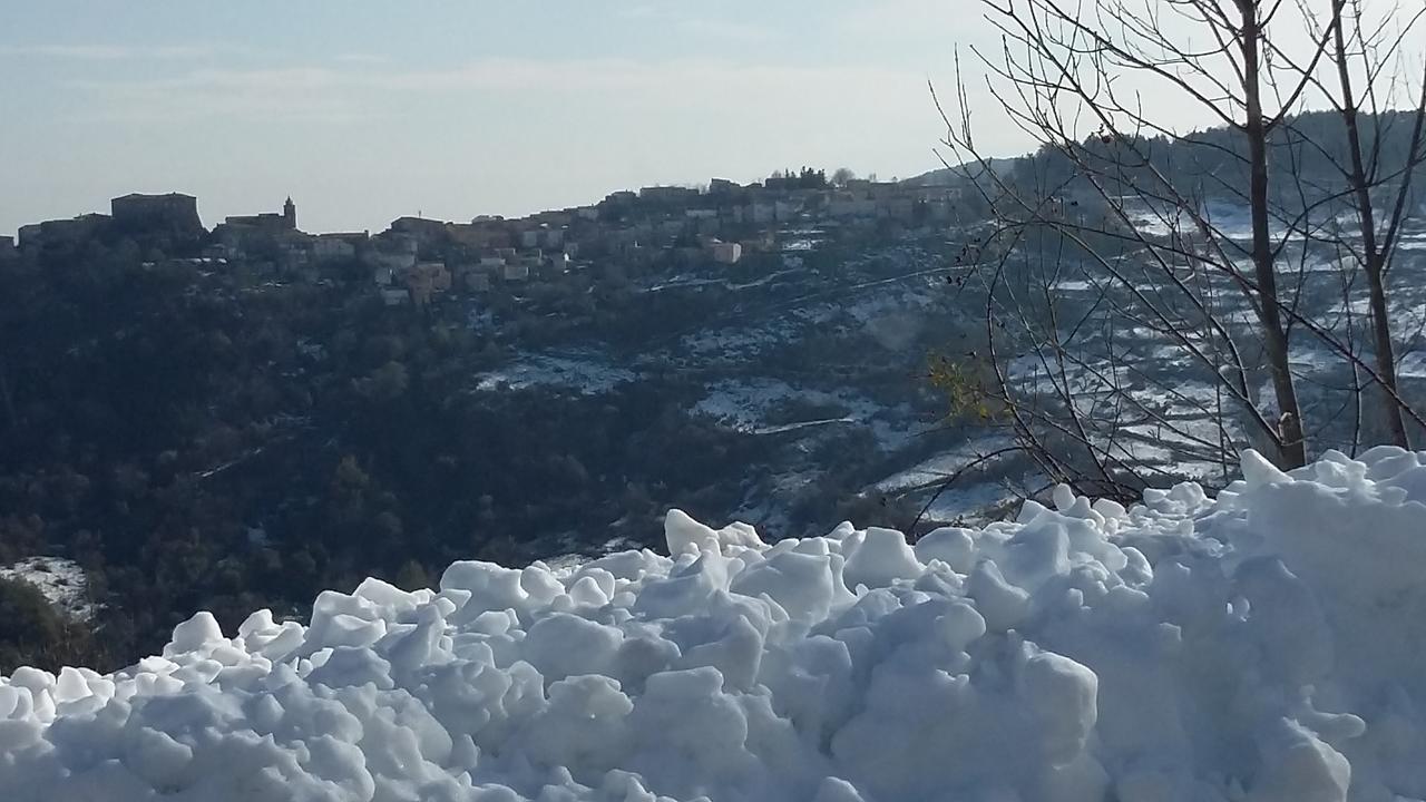 Отель La Collinetta Sas Montazzoli Экстерьер фото